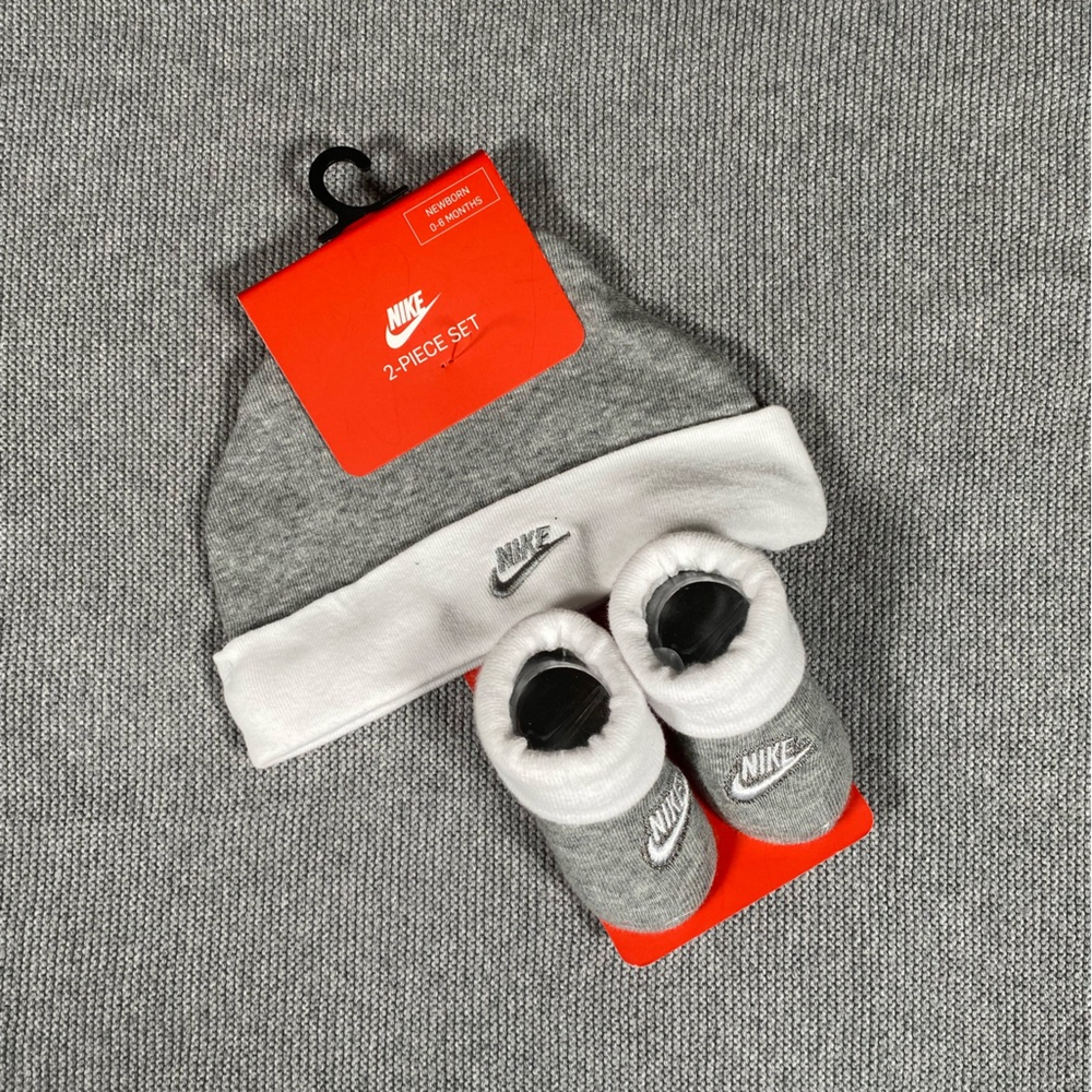 Nike hat and bootie set